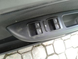 bontott SKODA OCTAVIA II Bal első Ablakemelő Kapcsoló