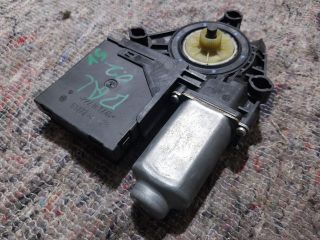 bontott SKODA OCTAVIA II Bal első Ablakemelő Motor