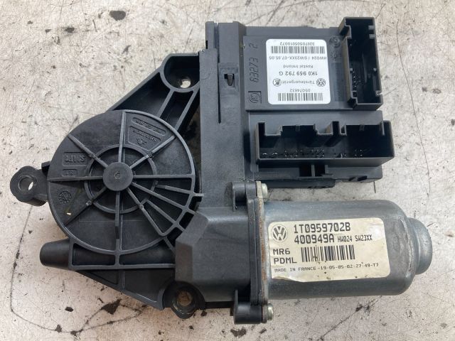 bontott SKODA OCTAVIA II Bal első Ablakemelő Motor