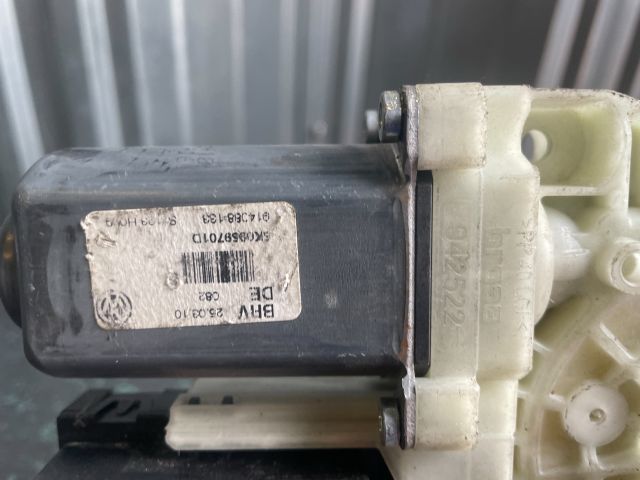 bontott SKODA OCTAVIA II Bal első Ablakemelő Motor