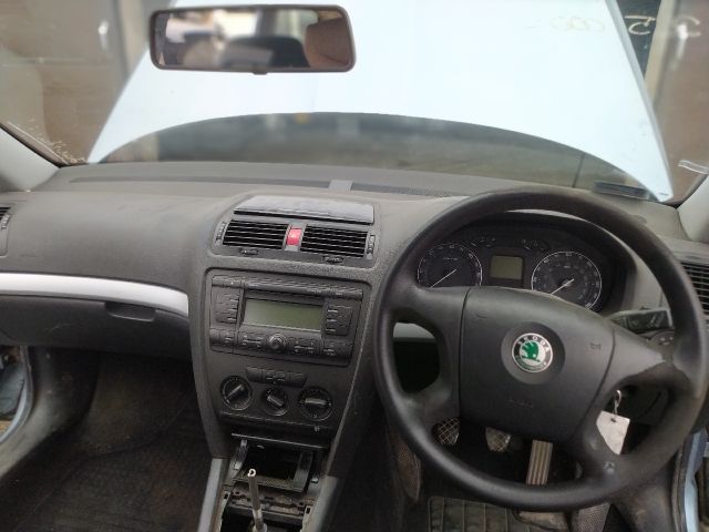 bontott SKODA OCTAVIA II Bal első Ablakemelő Motor