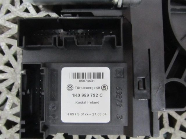 bontott SKODA OCTAVIA II Bal első Ablakemelő Motor