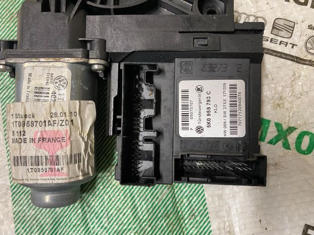 bontott SKODA OCTAVIA II Bal első Ablakemelő Motor