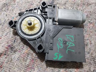 bontott SKODA OCTAVIA II Bal első Ablakemelő Motor