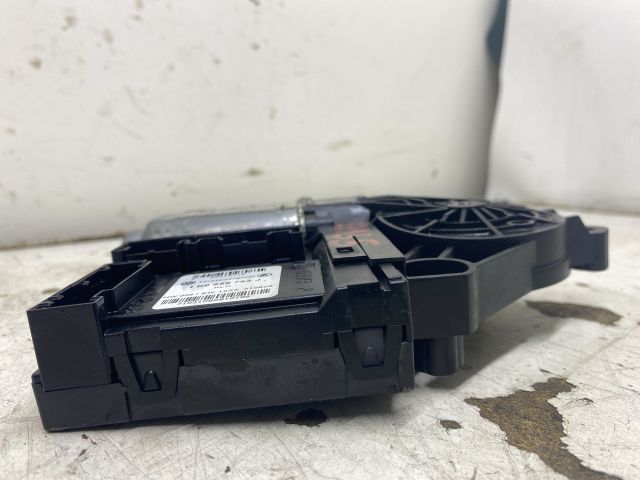 bontott SKODA OCTAVIA II Bal első Ablakemelő Motor