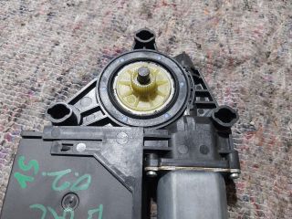 bontott SKODA OCTAVIA II Bal első Ablakemelő Motor