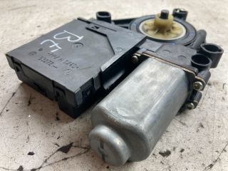 bontott SKODA OCTAVIA II Bal első Ablakemelő Motor