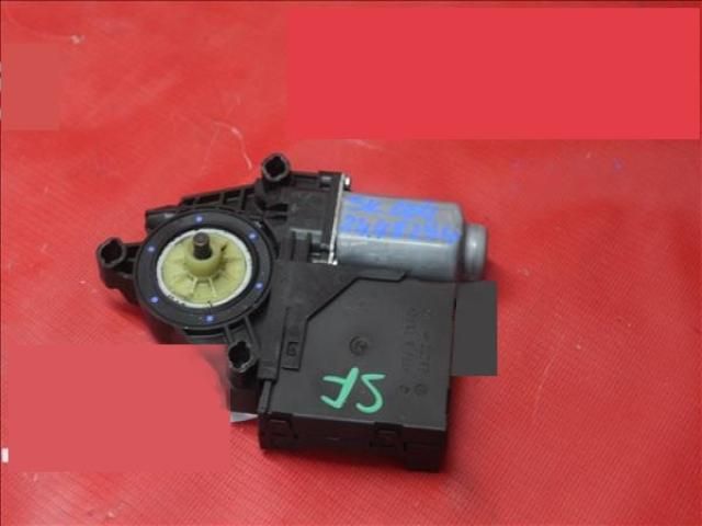 bontott SKODA OCTAVIA II Bal első Ablakemelő Motor