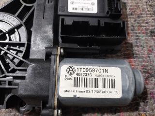 bontott SKODA OCTAVIA II Bal első Ablakemelő Motor