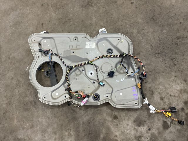 bontott SKODA OCTAVIA II Bal első Ablakemelő Szerkezet (Elektromos)