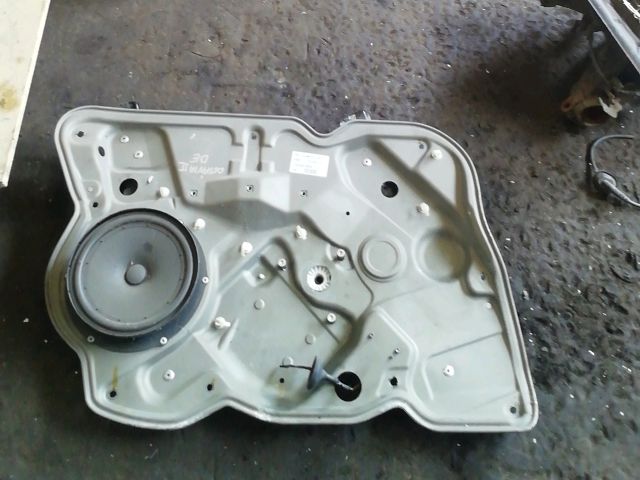 bontott SKODA OCTAVIA II Bal első Ablakemelő Szerkezet (Elektromos)