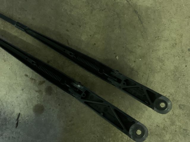 bontott SKODA OCTAVIA II Bal első Ablaktörlő Kar