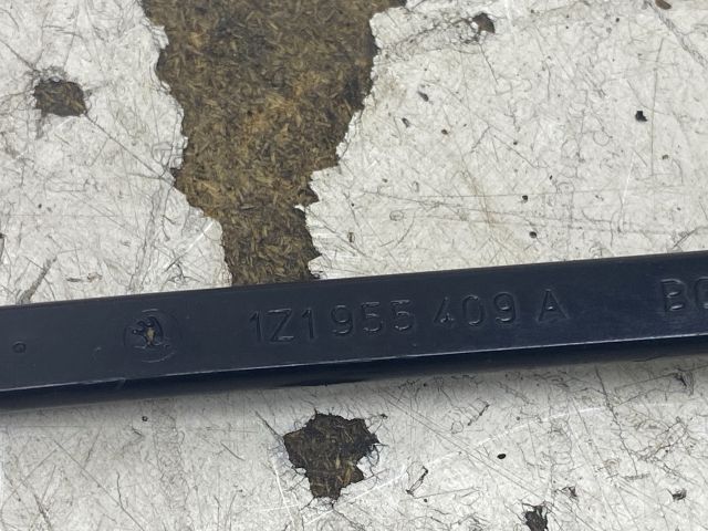 bontott SKODA OCTAVIA II Bal első Ablaktörlő Kar