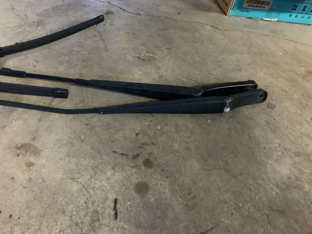 bontott SKODA OCTAVIA II Bal első Ablaktörlő Kar