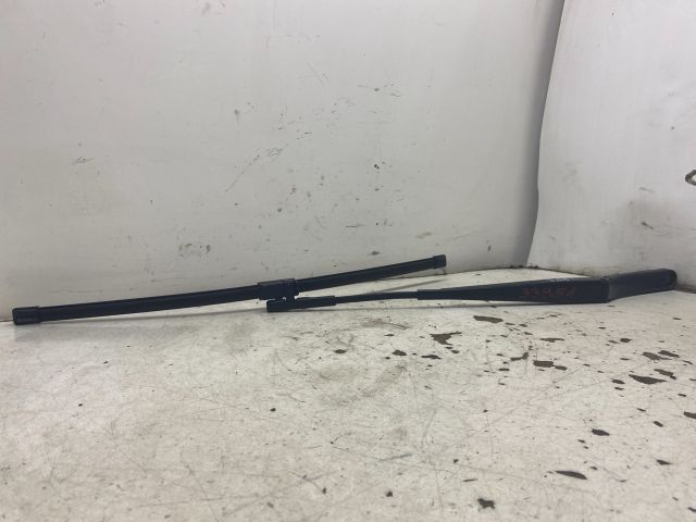 bontott SKODA OCTAVIA II Bal első Ablaktörlő Kar