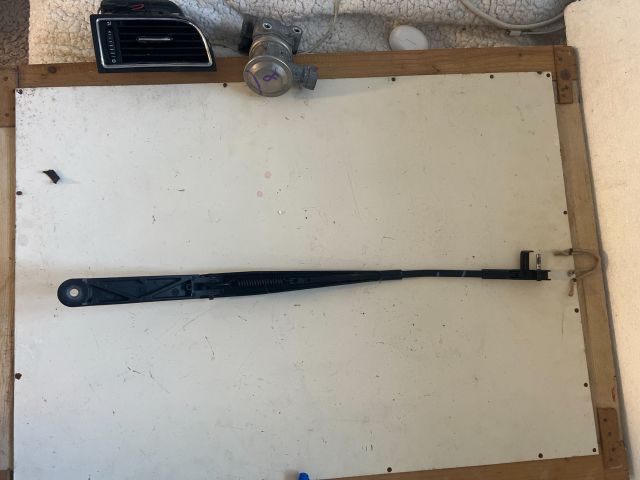 bontott SKODA OCTAVIA II Bal első Ablaktörlő Kar