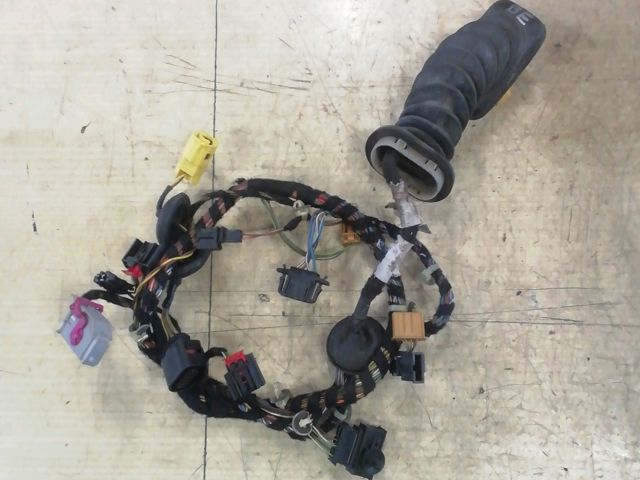 bontott SKODA OCTAVIA II Bal első Ajtó Kábelköteg