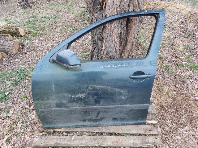 bontott SKODA OCTAVIA II Bal első Ajtó (Részeivel)