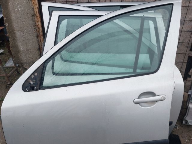 bontott SKODA OCTAVIA II Bal első Ajtó (Részeivel)