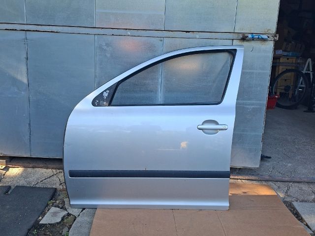 bontott SKODA OCTAVIA II Bal első Ajtó (Részeivel)