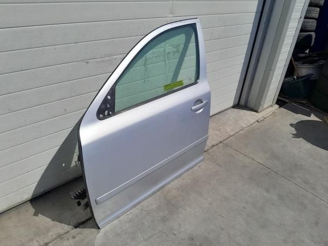 bontott SKODA OCTAVIA II Bal első Ajtó (Üres lemez)