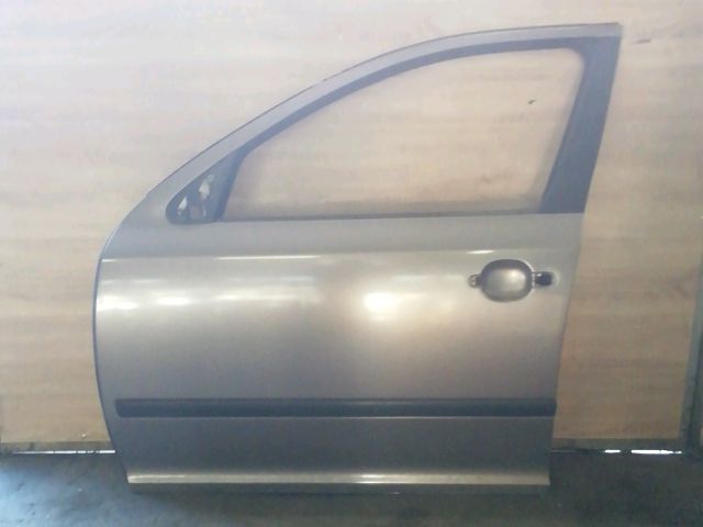 bontott SKODA OCTAVIA II Bal első Ajtó (Üres lemez)