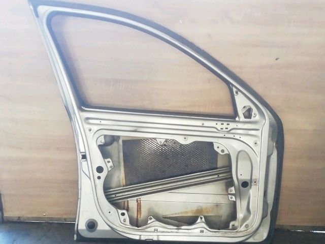 bontott SKODA OCTAVIA II Bal első Ajtó (Üres lemez)