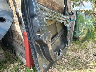 bontott SKODA OCTAVIA II Bal első Ajtó (Üres lemez)