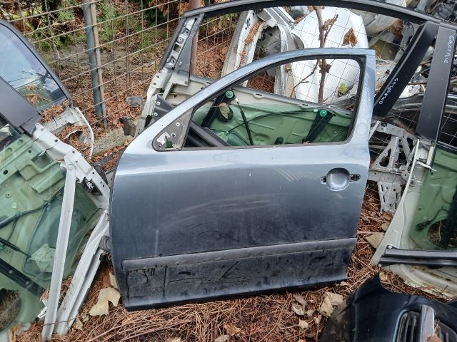 bontott SKODA OCTAVIA II Bal első Ajtó (Üres lemez)