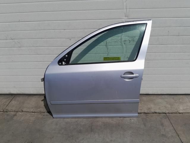 bontott SKODA OCTAVIA II Bal első Ajtó (Üres lemez)
