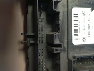 bontott SKODA OCTAVIA II Bal első Ajtó Vezérlőegység