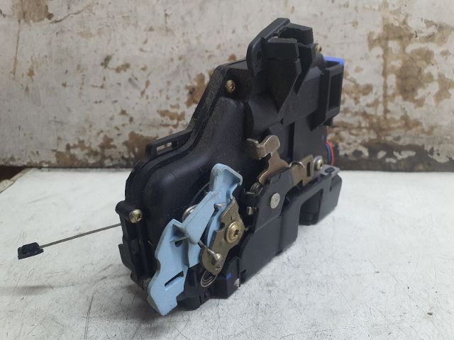 bontott SKODA OCTAVIA II Bal első Ajtózár