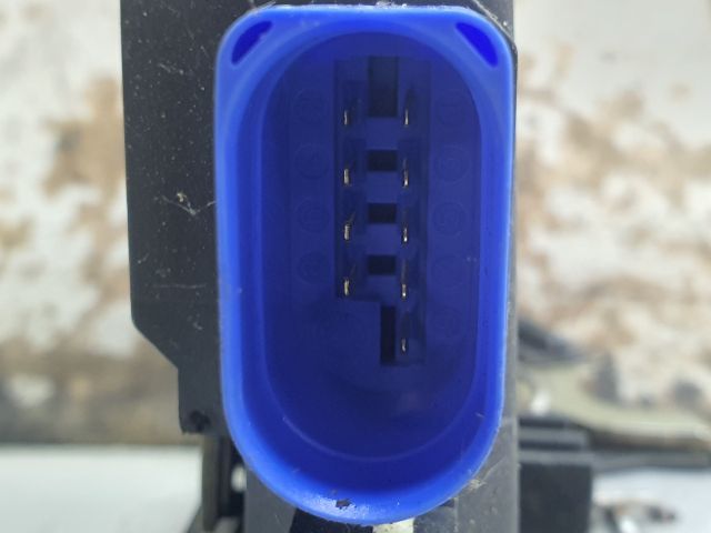 bontott SKODA OCTAVIA II Bal első Ajtózár