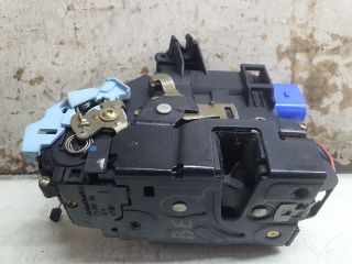 bontott SKODA OCTAVIA II Bal első Ajtózár