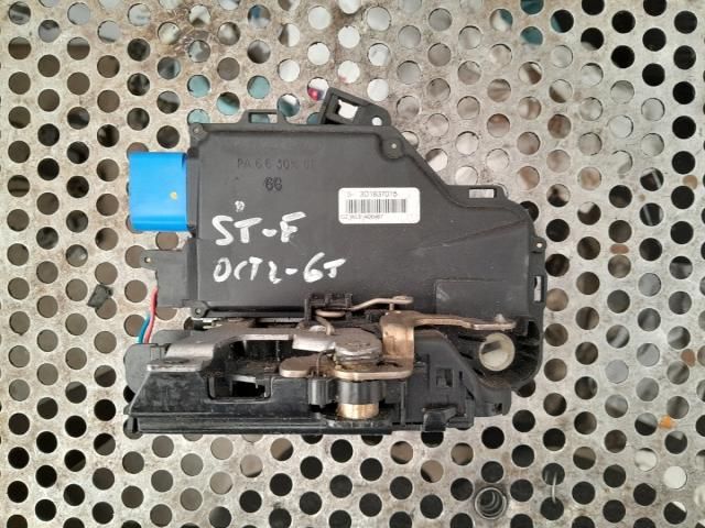 bontott SKODA OCTAVIA II Bal első Ajtózár