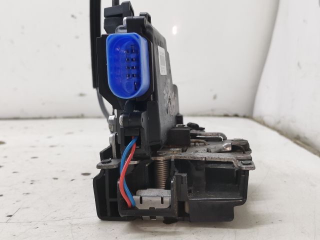 bontott SKODA OCTAVIA II Bal első Ajtózár