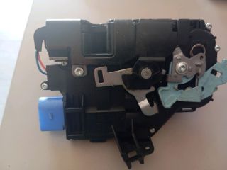 bontott SKODA OCTAVIA II Bal első Ajtózár