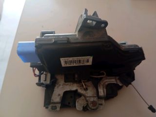 bontott SKODA OCTAVIA II Bal első Ajtózár