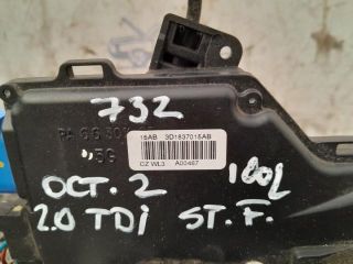 bontott SKODA OCTAVIA II Bal első Ajtózár