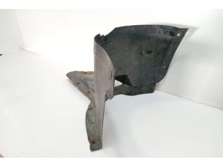 bontott SKODA OCTAVIA II Bal első Dobbetét (Kerékjárati, Műanyag)