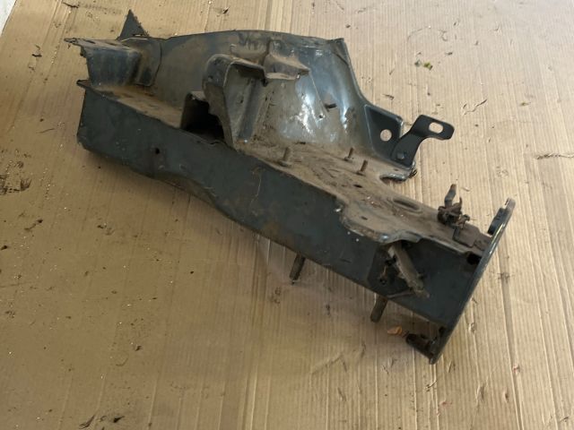 bontott SKODA OCTAVIA II Bal első Hossznyúlvány