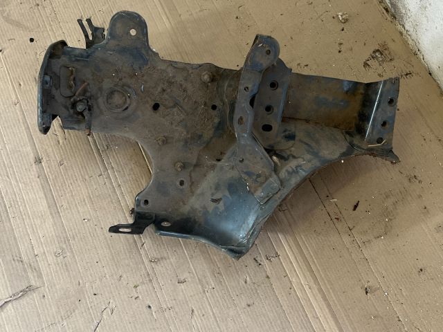 bontott SKODA OCTAVIA II Bal első Hossznyúlvány