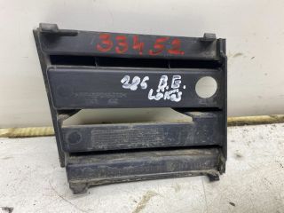 bontott SKODA OCTAVIA II Bal első Lökhárító Tartó (Műanyag)