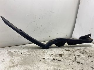 bontott SKODA OCTAVIA II Bal első Lökhárító Tartó (Műanyag)