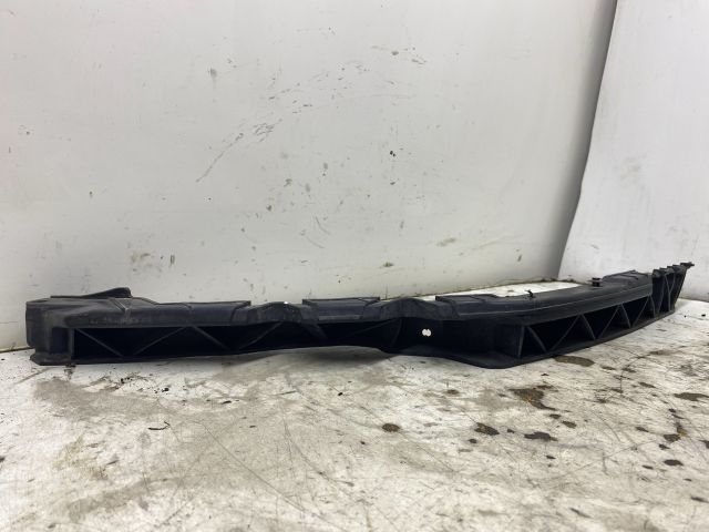 bontott SKODA OCTAVIA II Bal első Lökhárító Tartó (Műanyag)