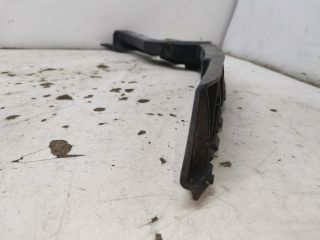 bontott SKODA OCTAVIA II Bal első Lökhárító Tartó (Műanyag)