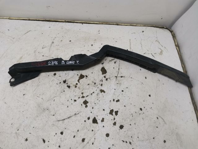 bontott SKODA OCTAVIA II Bal első Lökhárító Tartó (Műanyag)