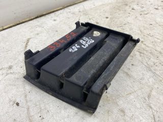 bontott SKODA OCTAVIA II Bal első Lökhárító Tartó (Műanyag)