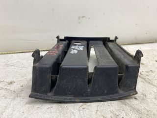 bontott SKODA OCTAVIA II Bal első Lökhárító Tartó (Műanyag)