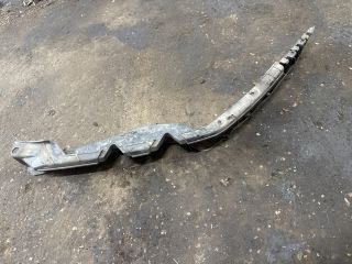 bontott SKODA OCTAVIA II Bal első Lökhárító Tartó (Műanyag)